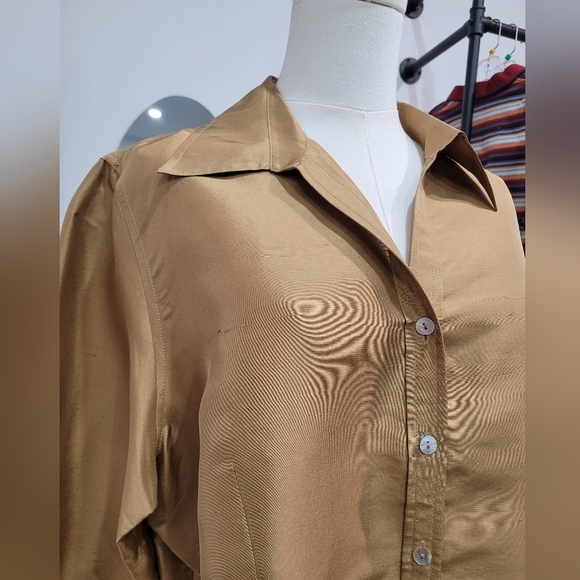 Sleek Silk Gold Button-Up Shirt - Picture 2 of 8